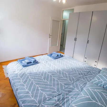 Lights Apartment Mostar